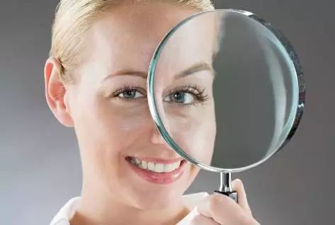 近视手术后能带眼罩吗，探讨与解析