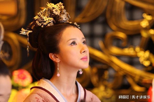 孙菲菲剧组遭暴打事件，揭示娱乐圈背后的黑暗与反思社会正义