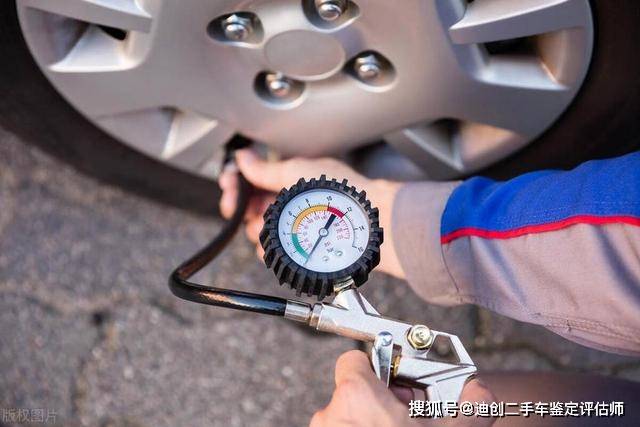 小车一般打多少气压，探讨车辆气压设定的标准与注意事项