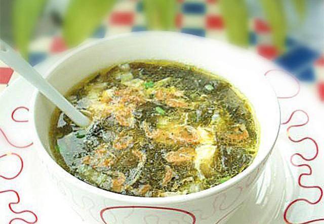 经期能否食用紫菜蛋花汤，营养与健康的考量