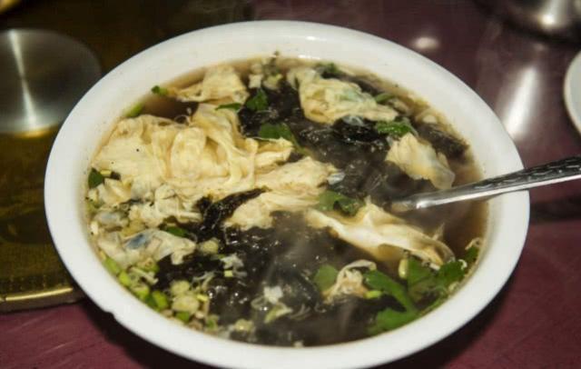 紫菜玉米蛋花汤，一道家常美味汤品的做法
