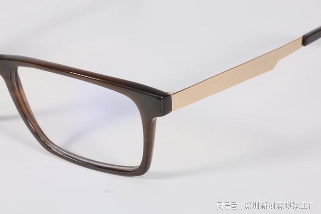 辨别CK眼镜架真假，从细节到品质的综合解析