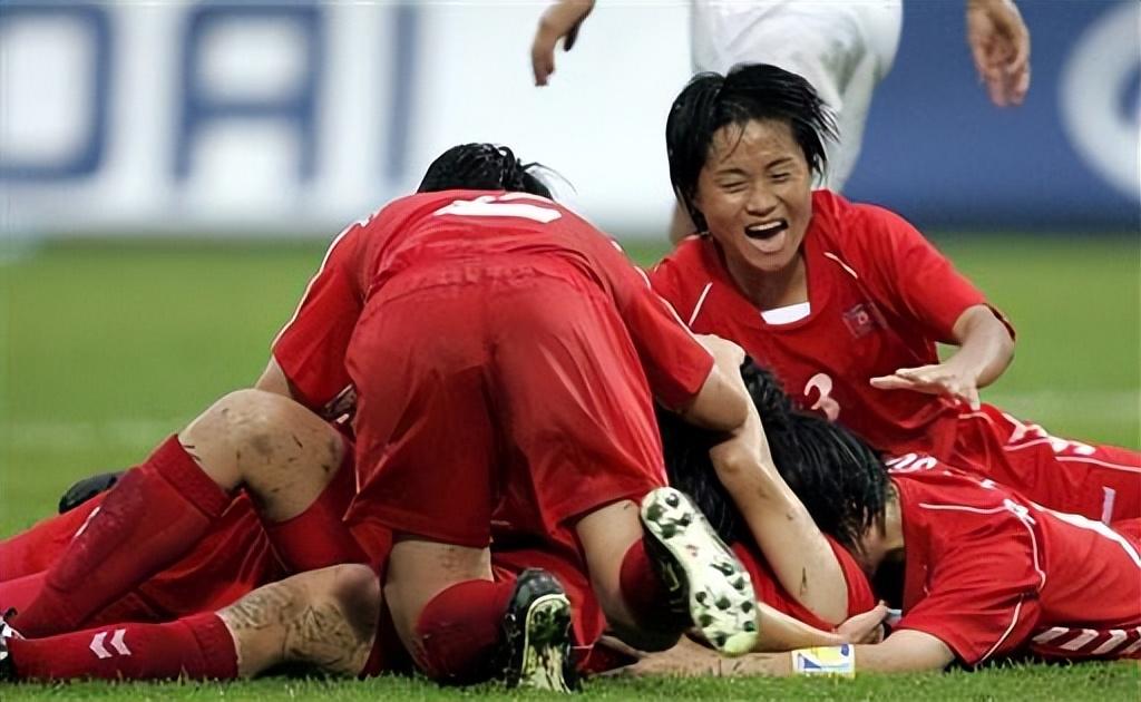 我是一本书，穿越时光之旅的见证者——2014年的故事