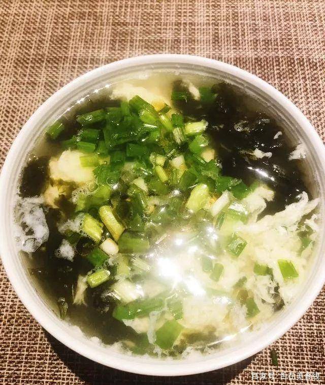 海白菜蛋花汤，一道美味与健康并存的佳肴