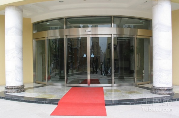 Geze自动门——现代建筑的智能化出入体验