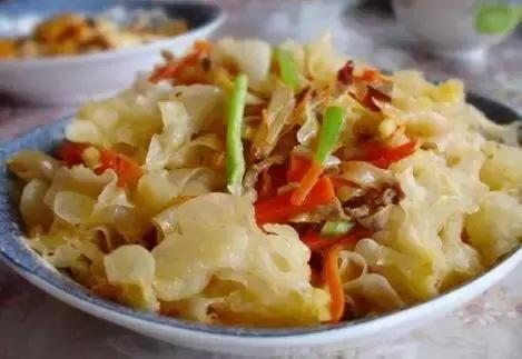 木耳银耳蛋花汤，一道营养美味的汤品